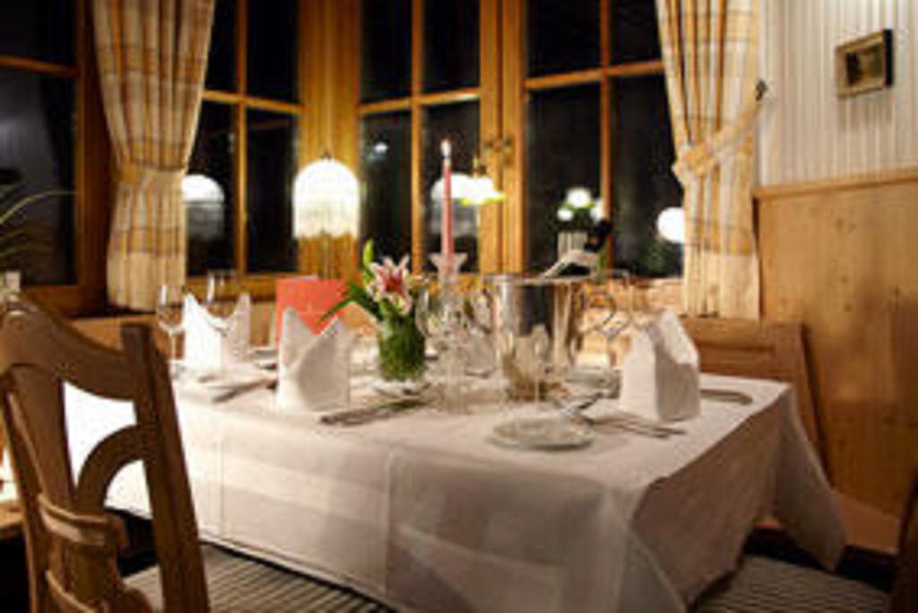 Hotel Restaurant Cafe Rapp Königsfeld im Schwarzwald Buitenkant foto